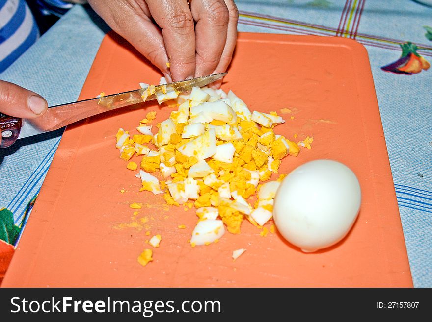 Cutting Of The Welded Eggs