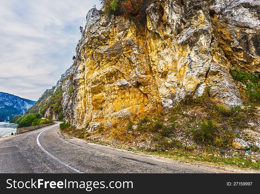 Road along the Danube rocks