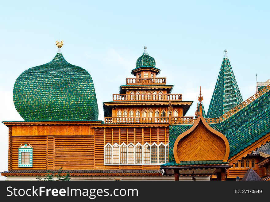 Domes, poppy-heads and cupolas of the wooden palace in Kolomenskoye, Moscow, Russia. Domes, poppy-heads and cupolas of the wooden palace in Kolomenskoye, Moscow, Russia