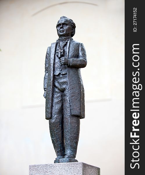 The statue of Nathan Soderblom, archbishop and recipient of the 1930 Nobel Peace Prize, placed outside the archbishops house and close to Uppsala Cathedral. A sculpture by Bror Hjort. The statue of Nathan Soderblom, archbishop and recipient of the 1930 Nobel Peace Prize, placed outside the archbishops house and close to Uppsala Cathedral. A sculpture by Bror Hjort