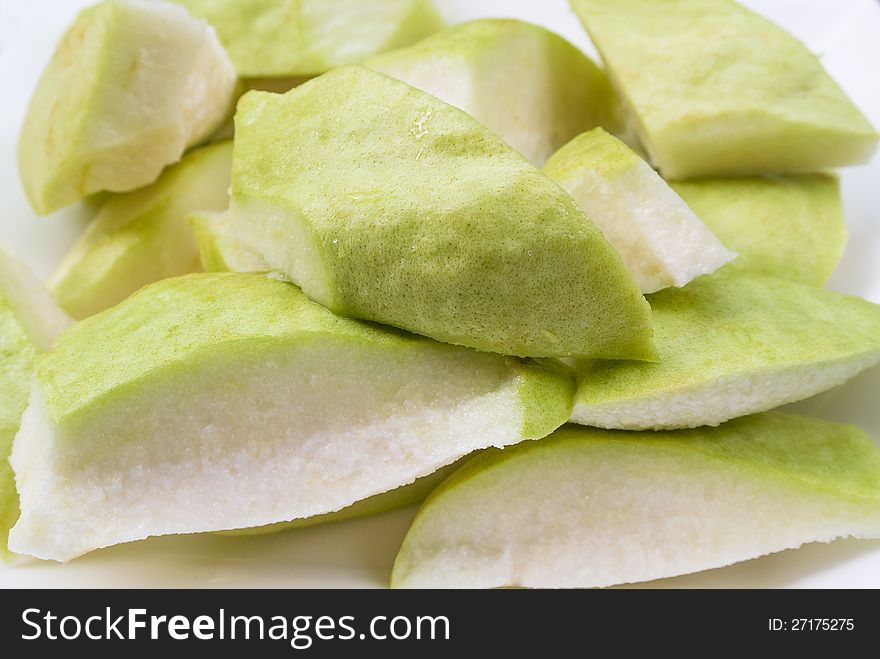 Fresh Cut Piece Green Guava