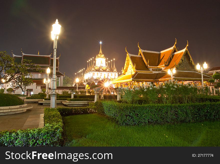 Measurement was granddaughter of the night.Temple in Bangkok. Measurement was granddaughter of the night.Temple in Bangkok.