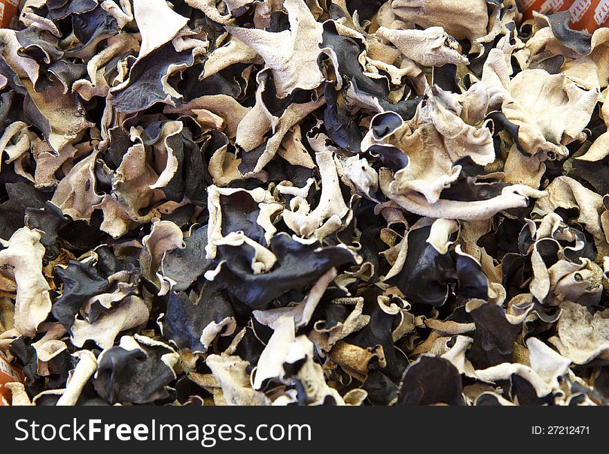 Wood ear mushrooms; in horizontal orientation