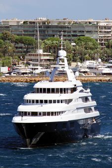 Luxury Cruise Anchored Royalty Free Stock Photos Luxury Cruise Anchored Royalty Free Stock Photos
