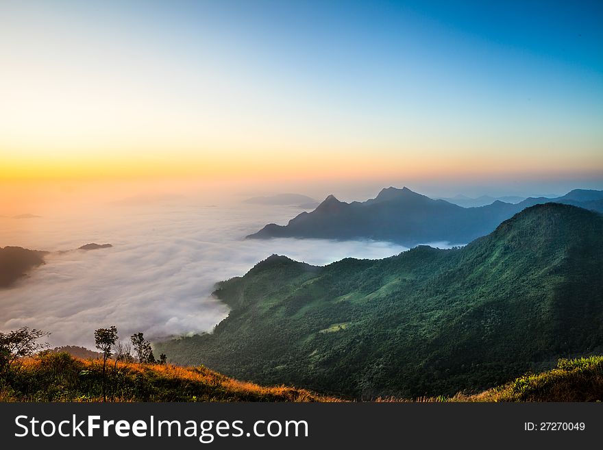Sea mist, The sea of fog from northern thailand