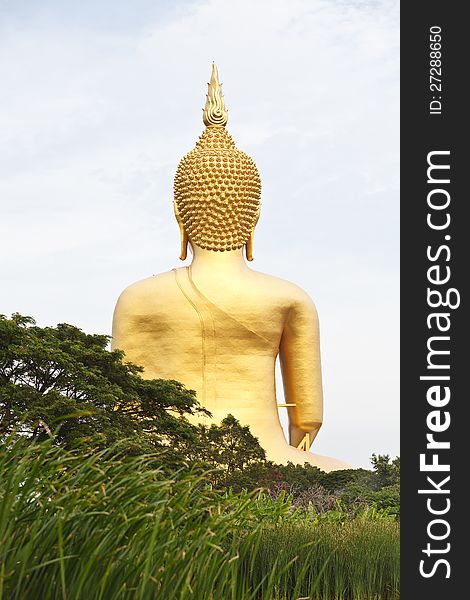 Big buddha statue at Wat muang, Thailand .