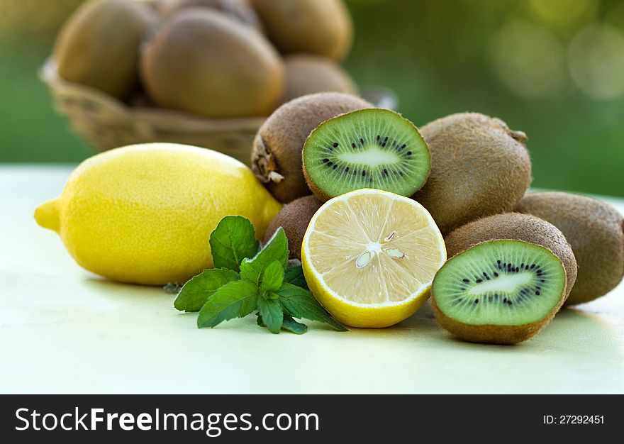 Limon and kiwi are tropical fruit. Limon and kiwi are tropical fruit