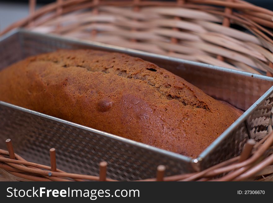 Ginger bread in cake tin