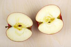 Halved Apple Royalty Free Stock Images Halved Apple Royalty Free Stock Images