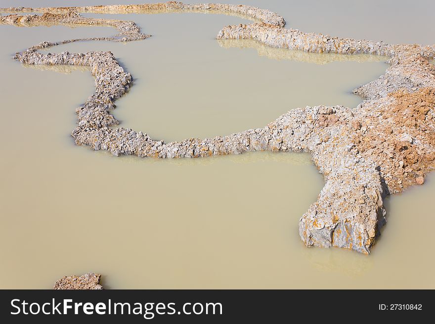 Mound crooked on water turbidity.