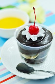 Red Cherry Cup Cake Royalty Free Stock Image Red Cherry Cup Cake Royalty Free Stock Image