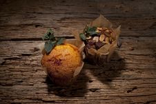 Mint Leaves On Chocolate Muffins Royalty Free Stock Images Mint Leaves On Chocolate Muffins Royalty Free Stock Images
