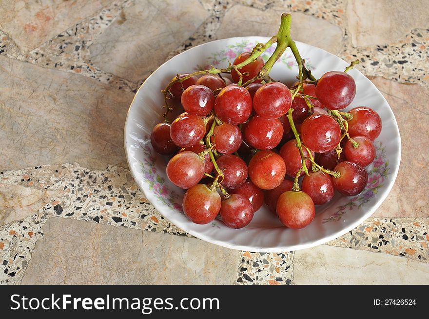 Fresh red grapes from the garden.