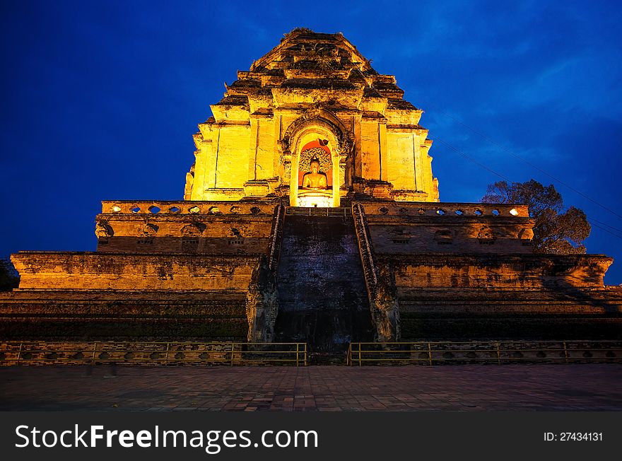 Wat Chedi Luang In The Evening.