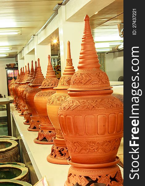 Pottery thai style at kho kret island