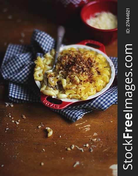 Baked Macaroni And Cheese With Chili Pepper