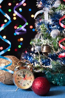 Clock,ball, Serpentine,a Tree On A Black Royalty Free Stock Photography Clock,ball, Serpentine,a Tree On A Black Royalty Free Stock Photography
