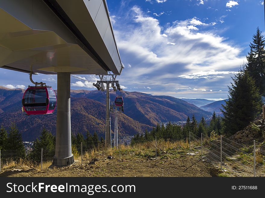 Cable cars above the forrest
