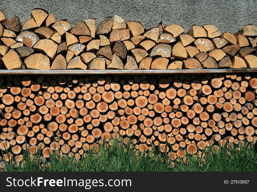 Regularly arranged line of firewood