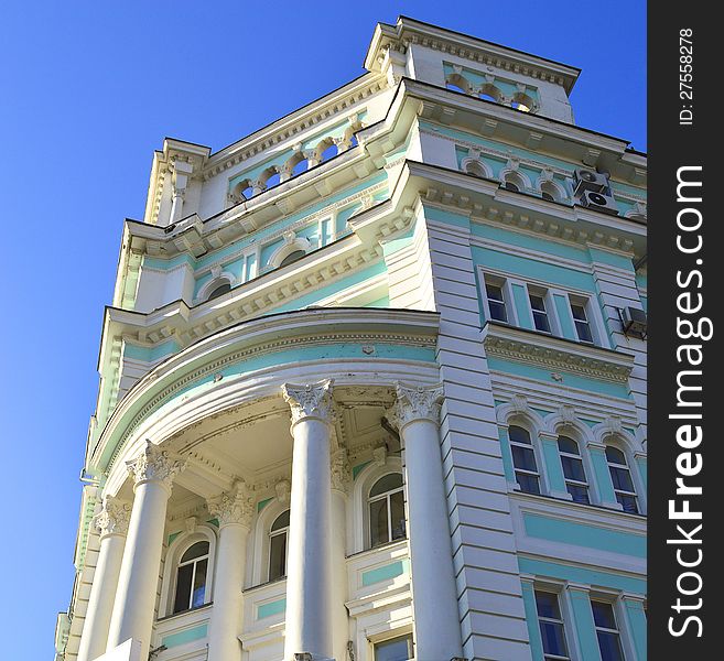 The image of public historical building on the blue sky background