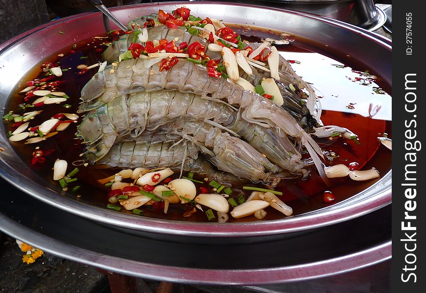 Cooked exotic prawns sold on yhe street of Bangkok