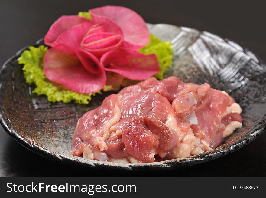 Raw beef with Lettuce salad