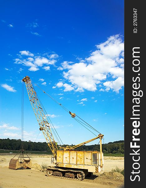 Excavator with empty cabin