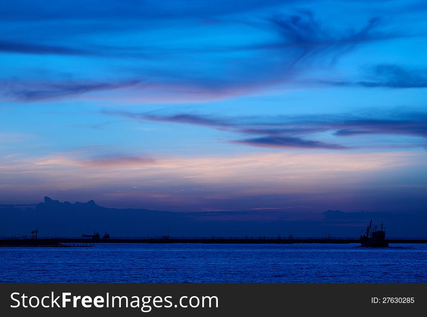 Seascape sunrise on the sea