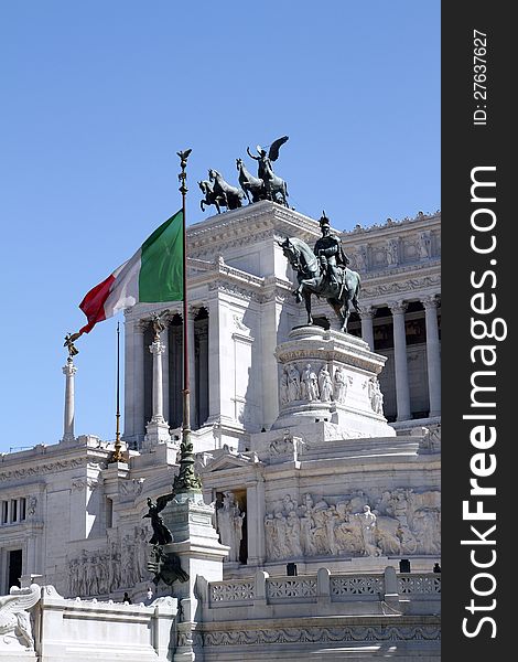 Venice Square in Rome: tomb of the unknown soldier.