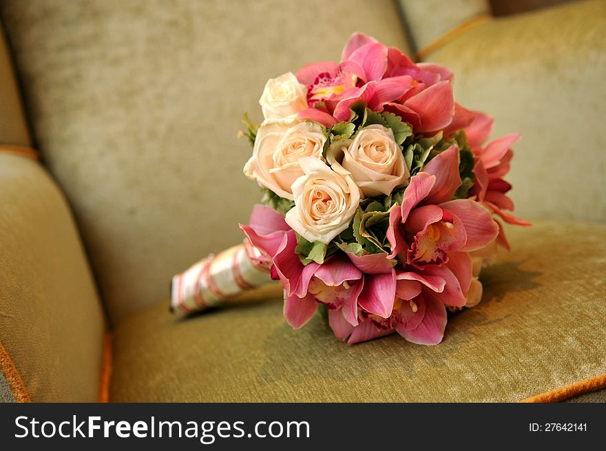 A fresh flower hand bouquet for the bride