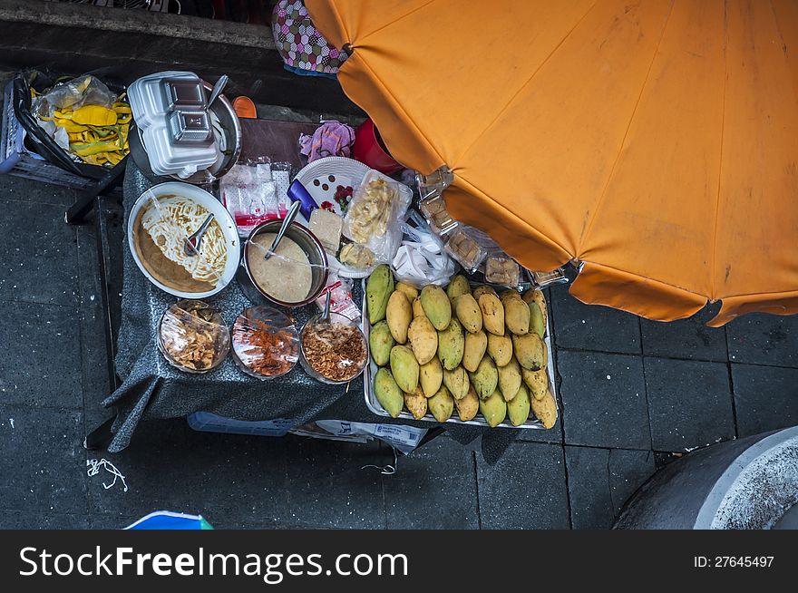 Cart sell Mango with sticky rice in Thailand style