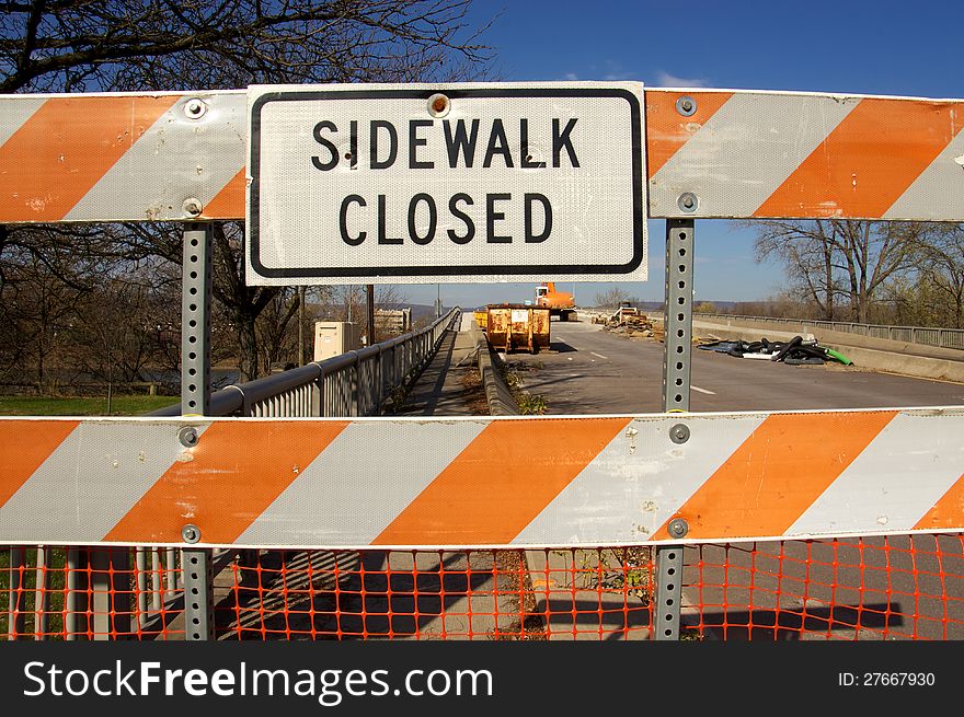 Sidewalk and lanes are closed to traffic for repairs on the Pierce Street bridge over the Susquehanna River in Pennsylvania. Sidewalk and lanes are closed to traffic for repairs on the Pierce Street bridge over the Susquehanna River in Pennsylvania.