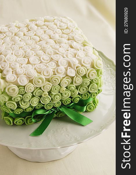 Small Rose Wedding Cake