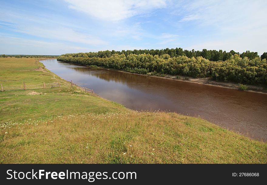 Tara River Near The Village Of Okunevo.