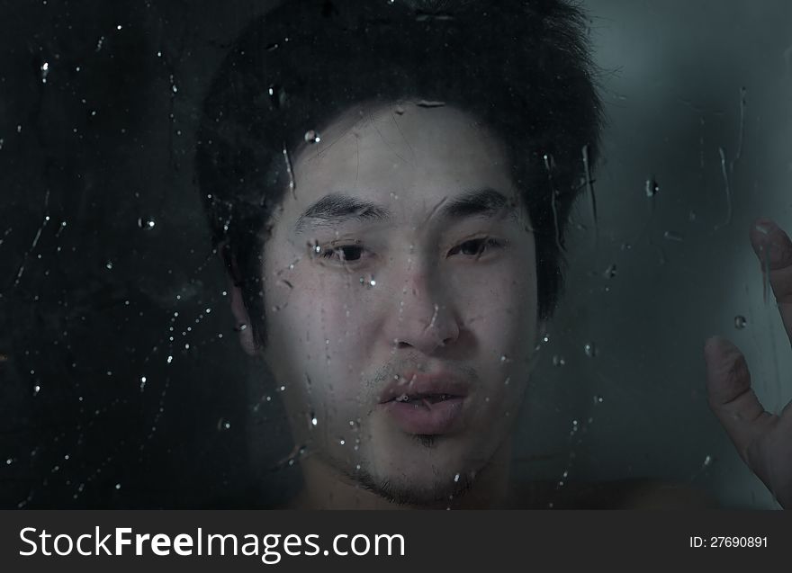 Portrait of the guy being under water