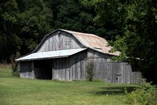 Barn And Trees Royalty Free Stock Photography Barn And Trees Royalty Free Stock Photography
