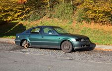 Abandoned Green Car On Highway Parking Space Royalty Free Stock Images Abandoned Green Car On Highway Parking Space Royalty Free Stock Images