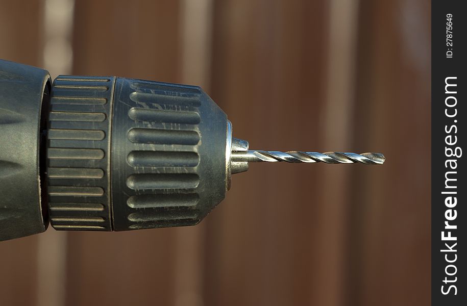 Drill bit chuck with a close-up