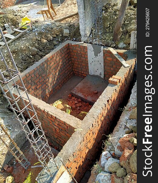 this photo taken in the morning time when a leave are so fresh for contruction site photo This picture from the my construction site.it is very well construction work. it is under ground water tank photography