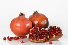 Ripe Pomegranate Fruit Royalty Free Stock Images Ripe Pomegranate Fruit Royalty Free Stock Images
