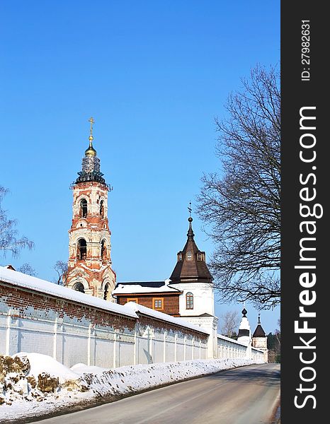 St. Nicholas Berlyukovsky Monastery near Moscow was founded in the early 17th century, rebuilt in the late 18th century. St. Nicholas Berlyukovsky Monastery near Moscow was founded in the early 17th century, rebuilt in the late 18th century