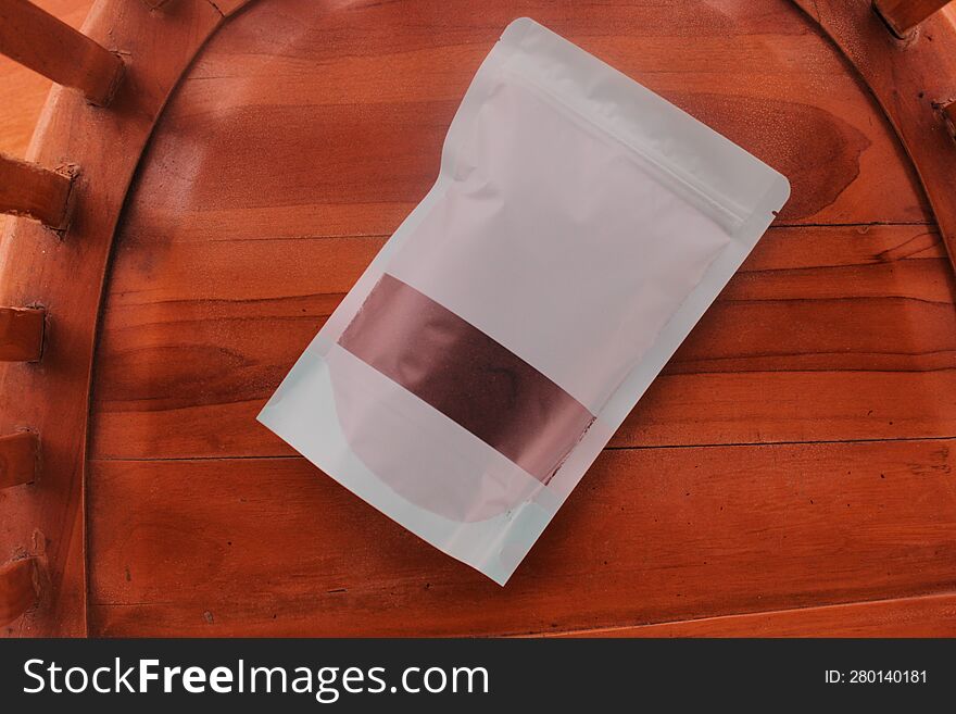 This coffee wrapper can be used as a mockup for selling coffee products that will be marketed on social media. This coffee wrapper can be used as a mockup for selling coffee products that will be marketed on social media