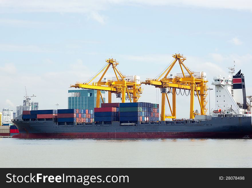Harbor Freight.Cargo ships. International