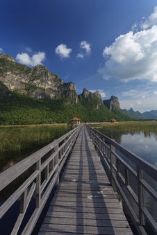 The Wooden Walk Way In A Lake Stock Photography The Wooden Walk Way In A Lake Stock Photography