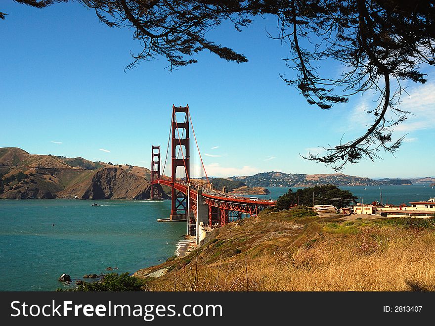 Golden Gate bridge on a beautiful San Francisco summer day