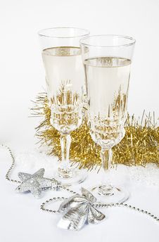 Two Glasses Of Champagne Royalty Free Stock Images Two Glasses Of Champagne Royalty Free Stock Images