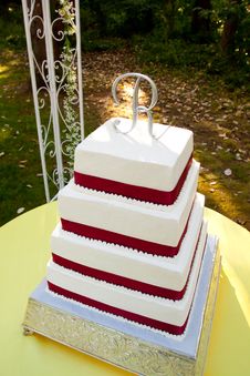 Outdoor Wedding Cake Stock Photos