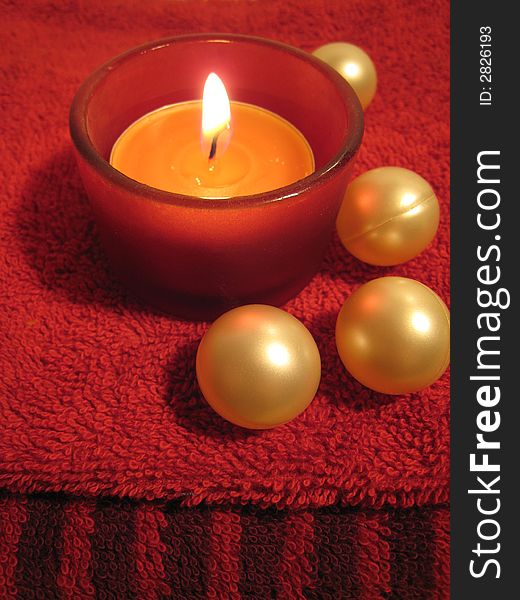 Tea light on towel