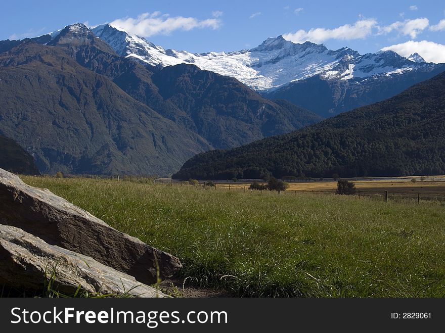 View of mountains in Aspiring National Park, New Zealand