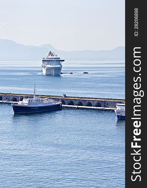 Cruise ship arrives in the harbour. Cruise ship arrives in the harbour